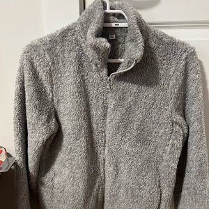 Uniqlo Grey Fuzz Zip Up